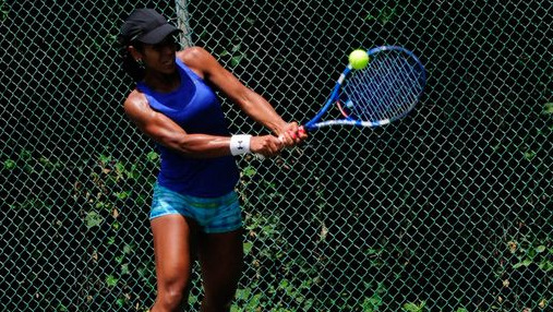 Karina T, Tennis, knee surgery patient