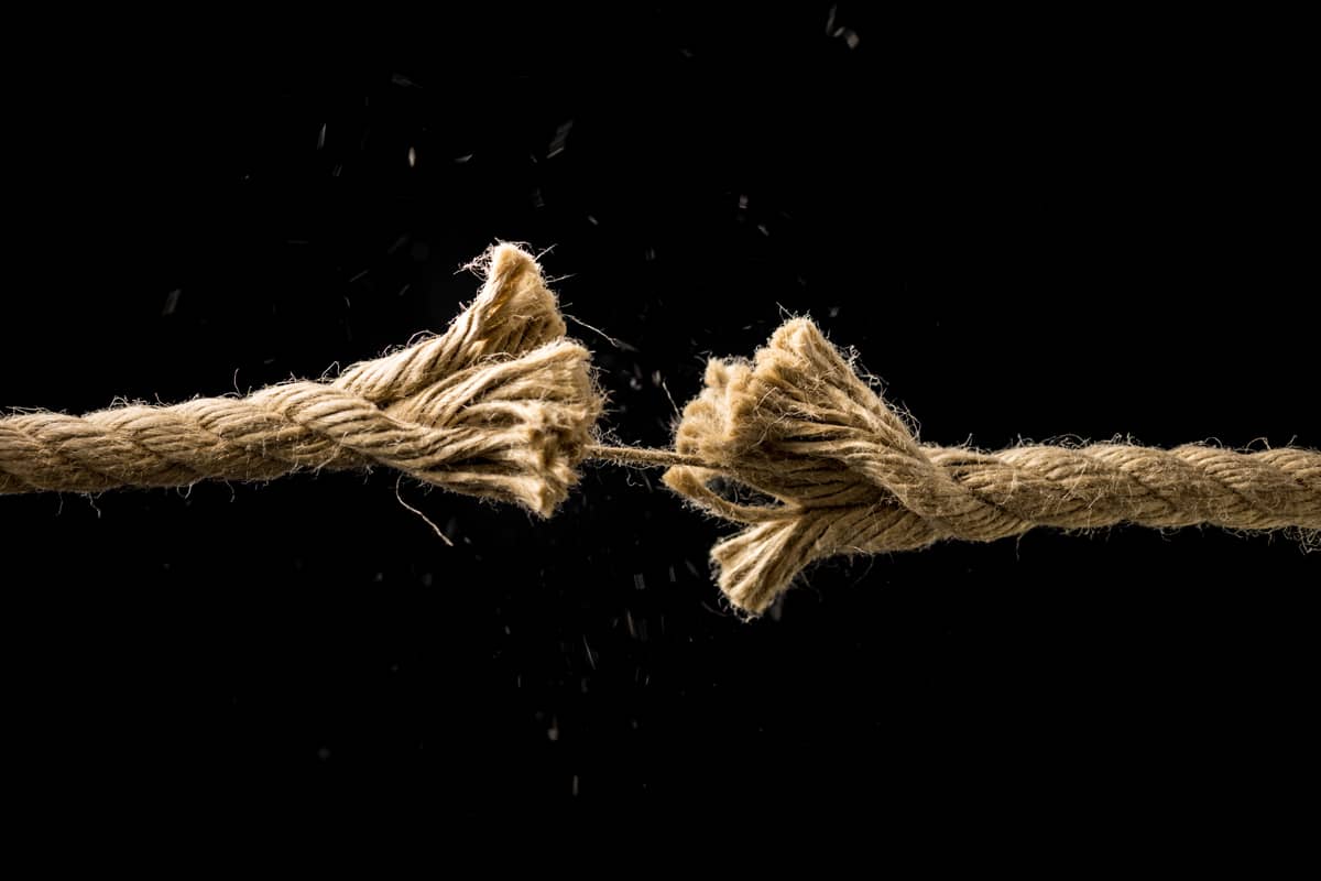 Frayed-Rope-Representing-Overuse-Sports-Injuries
