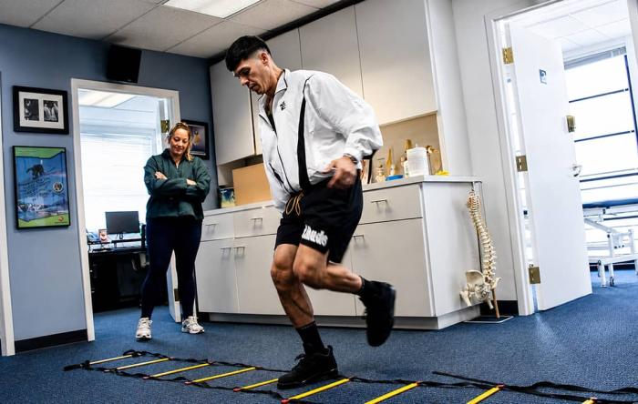 BioKnee Surgery Patient Performing Post Op Fitness Testing